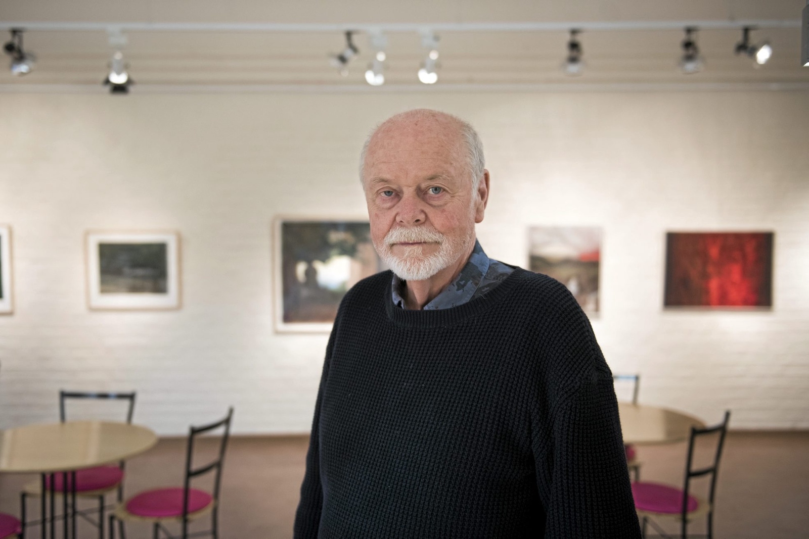Grafik, målning och foto. Mats Lindh har arbetat med konst sedan 70-talet.Foto: Sofia ÅStröm