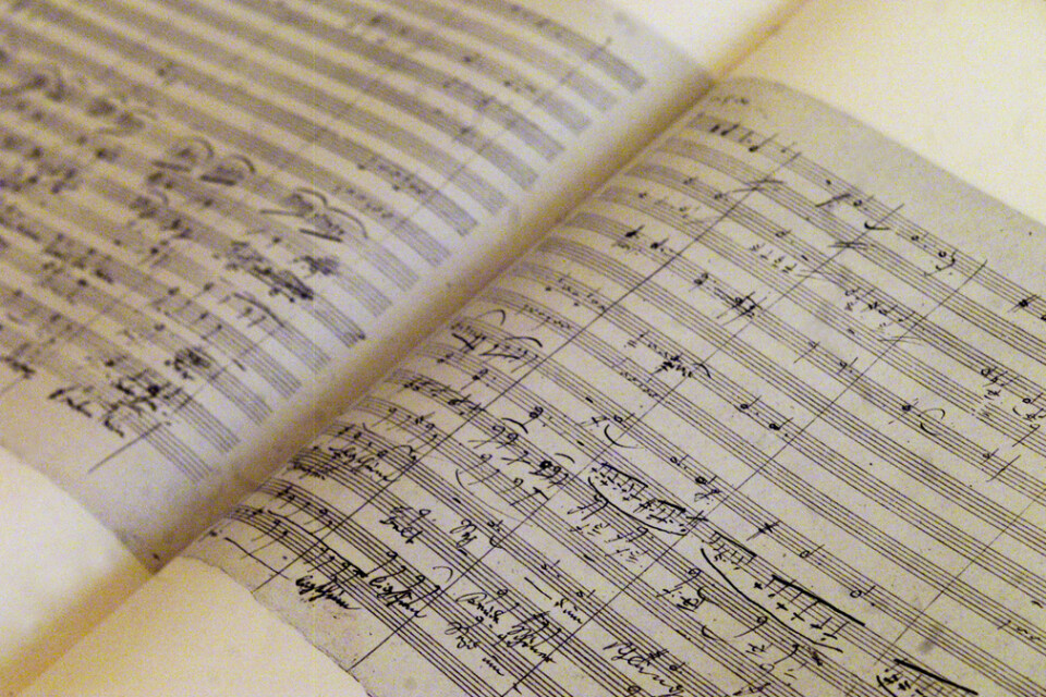 En kopia av originalpartituret till Beethovens nionde symfoni. Arkivbild.