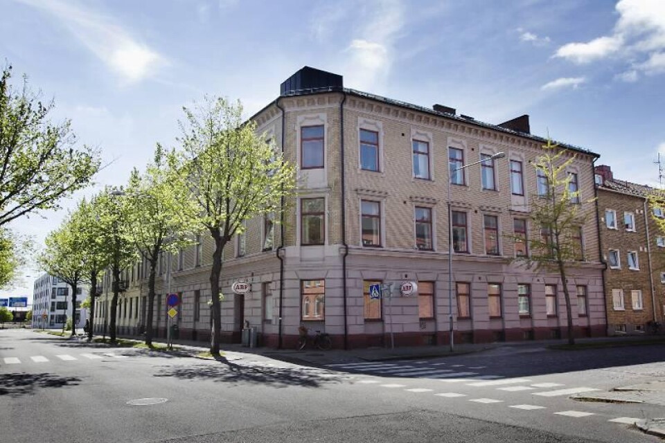 ABF:s hus på Johan Kocksgatan är nu till salu. ABF vill flytta till lokaler som de hyr.