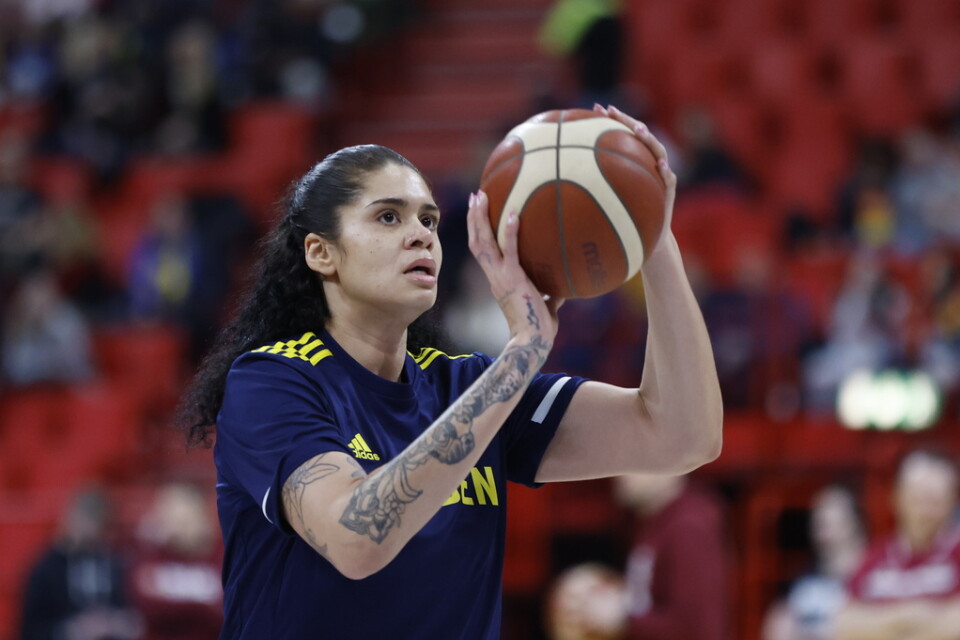 Amanda Zahui flyttar nu till Israel för att spela basket. Arkivbild.