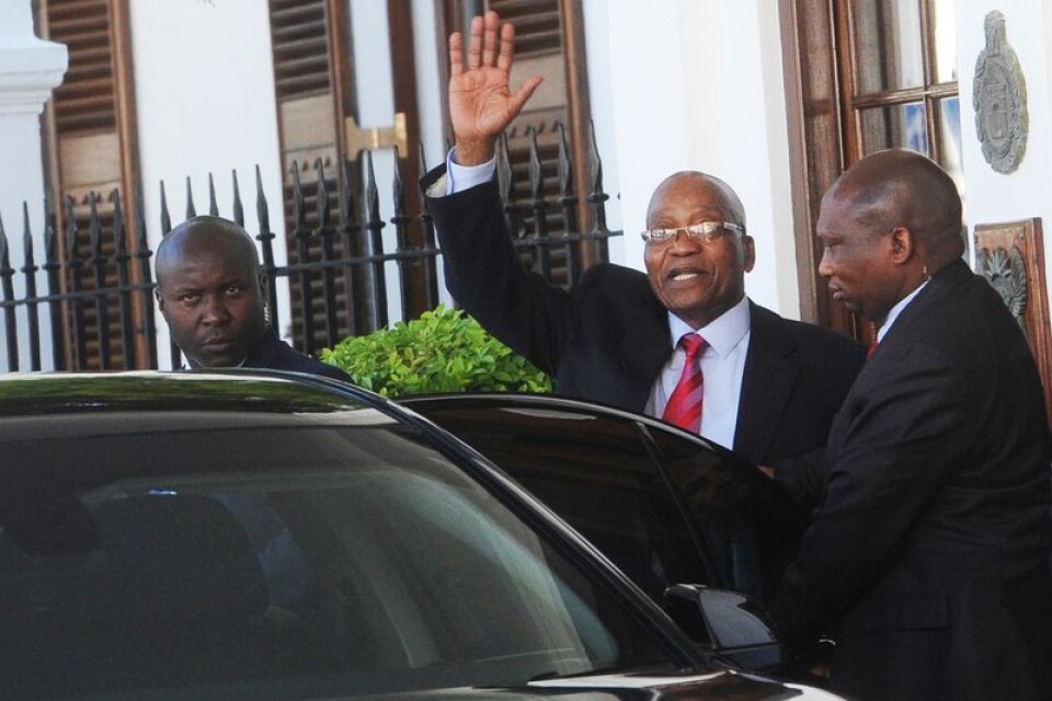Jacob Zuma lämnar parlamentet i Kapstaden i förra veckan.