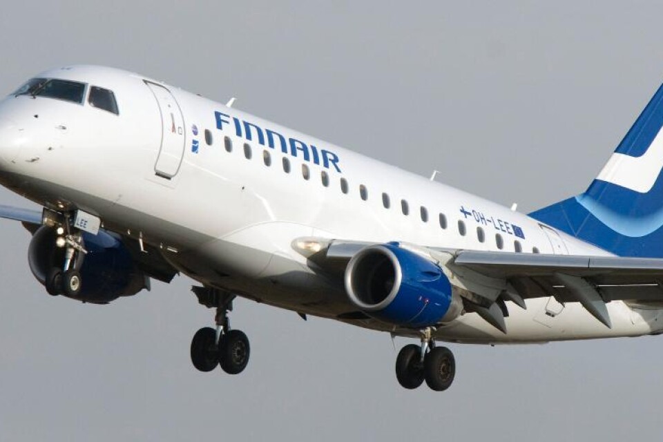 Det finska flygbolaget Finnair redovisar sitt starkaste tredje kvartal genom tiderna, tack vare en svagare euro, pressade bränslepriser och besparingsåtgärder. Omsättningen under årets tredje kvartal steg 2,3 procent till 637,1 miljoner euro, vilket gen