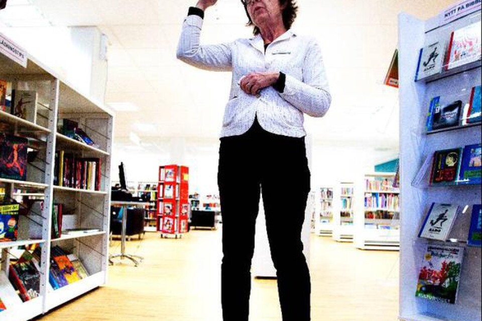 Britt-Inger Lindqvist på stadsbiblioteket i Borås är van vid vattenläckor. I går var det dags igen.
