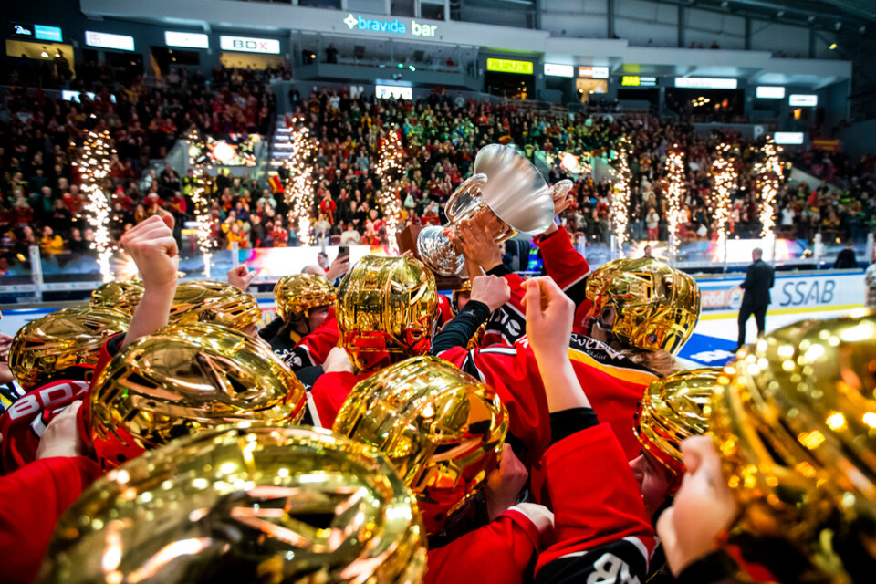 Nytt guldjubel i Luleå? Det tror medierna och tränarna om SDHL-säsongen. Arkivbild.
