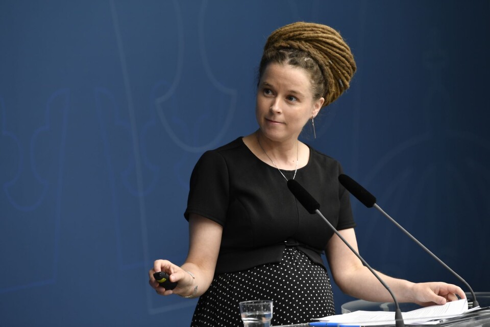 Hur stor insikt har kulturminister Amanda Lind (MP) om kritiken mot public service?