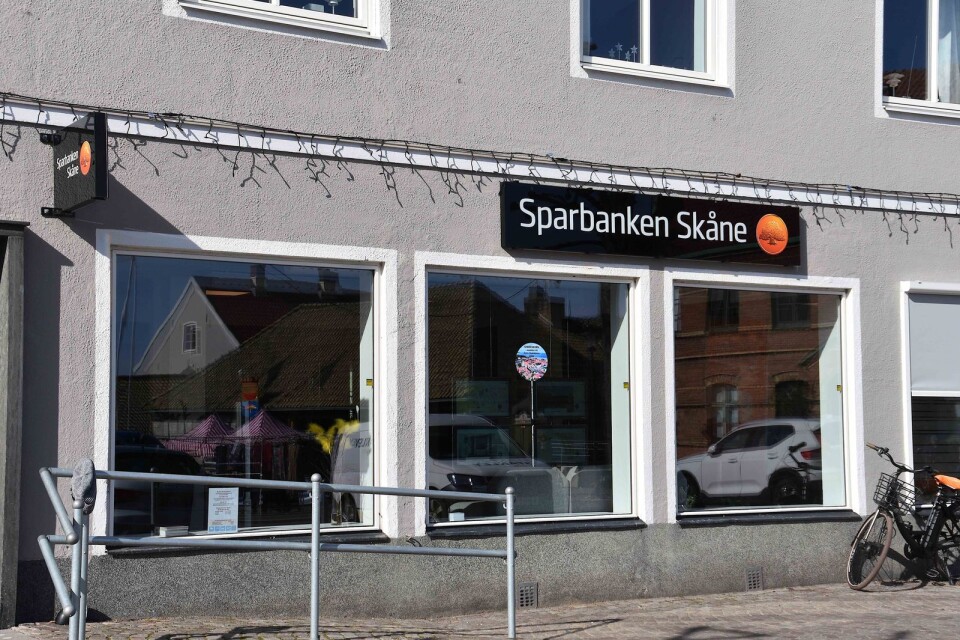 2020 flyttade Sparbanken Skåne in i nya lokaler på Stortorget, nära både konkurrenter och folk som rör sig i centrum. Just nu söker banken nya medarbetare på Österlen.