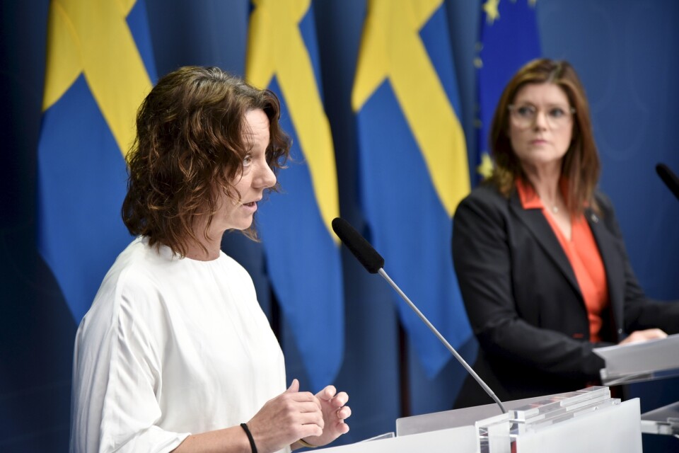 Matilda Ernkrans (S), minister för högre utbildning och forskning, och arbetsmarknadsminister Eva Nordmark (S) presenterar budgetförslag för arbetsmarknadsåtgärder och utbildning.