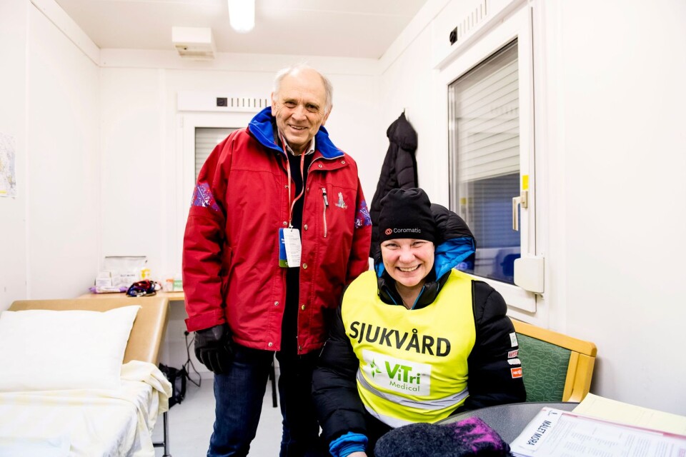 I den här sjukstugan kan deltagare tas om hand under loppet av bland andra tävlingsläkare Ulf Hållmarker och sjuksköterska Marit Bengtsson.