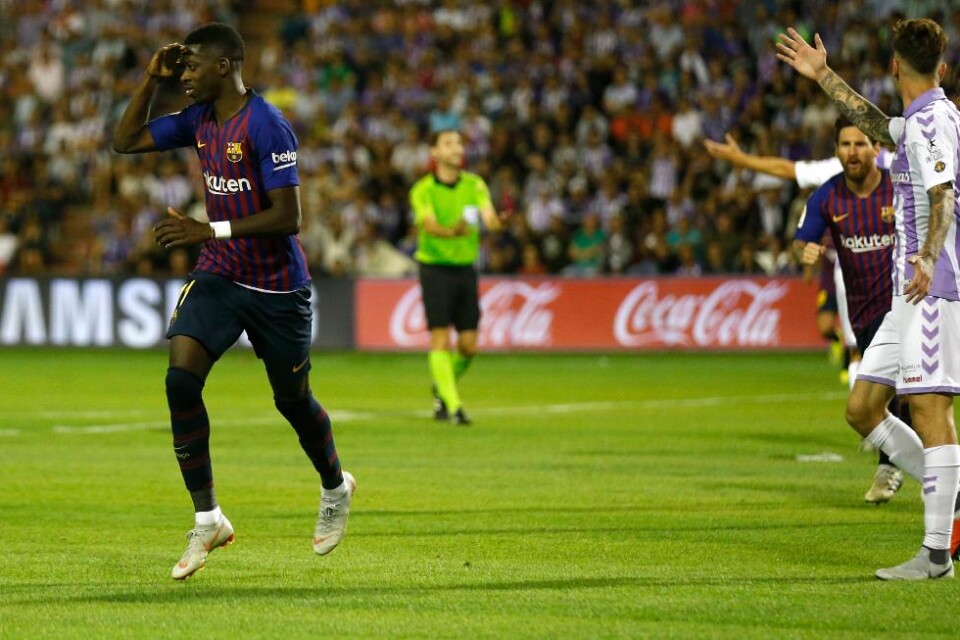 Barcelona hade problem med både en undermålig plan och ett hårt kämpande Valladolid i lördagens La Liga-fotboll. Den regerande ligamästaren lyckades dock, till slut, bryta dödläget mot nykomlingen, när Sergi Roberto nickade ner bollen till Ousmane Dembe