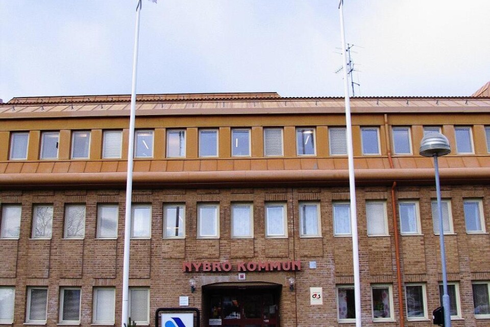 "Om Nybro ska kunna utvecklas och locka fler invånare kan inte kommunen vara en högskattekommun. ”