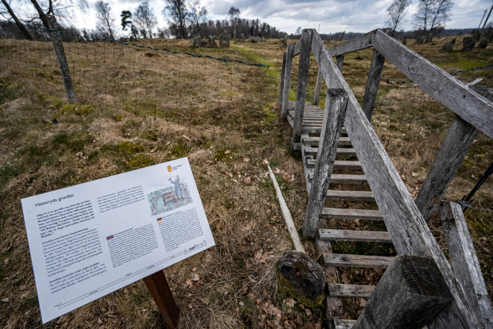 Informationsskylt vid Vätteryds gravfält. Arkivbild.