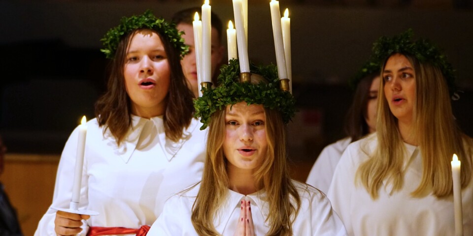 På söndag blir det officiell kröning av årets lucia, Svea Skantze, på Stora torget i Ulricehamn. De som vill höra tåget sjunga kan passa på under flera tillfällen i veckan.