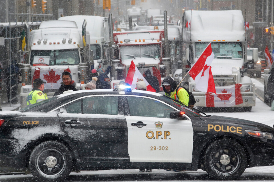 Lastbilsprotesterna fortsatte i den kanadensiska huvudstaden Ottawa under lördagen.