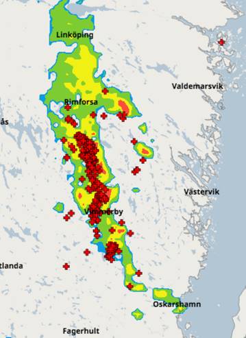 SMHI:s blixtkarta visar hur ovädret vandrat genom landet. De röda korsen är blixtnedslag.SMHI:s blixtkarta visar hur ovädret vandrat genom landet. De röda korsen är blixtnedslag.