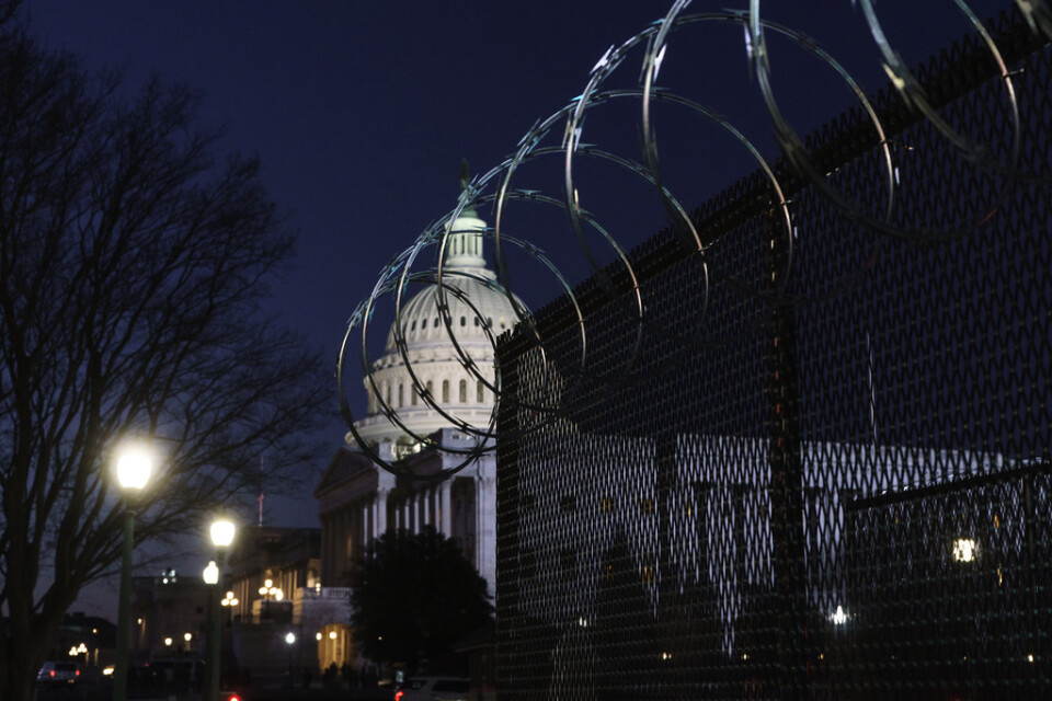 Kravallstängsel och taggtråd placerades ut vid Capitol Hill i Washington DC då Joe Biden svor presidenteden den 19 januari 2021. Arkivbild.