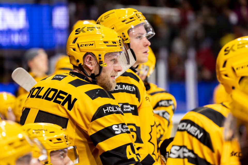 Oscar Möller och hans lagkamrater i Skellefteå har efter 7–2 hemma mot HV71 16 raka segrar i SHL – tangerat rekord i Sveriges högsta hockeyliga. Arkivbild.