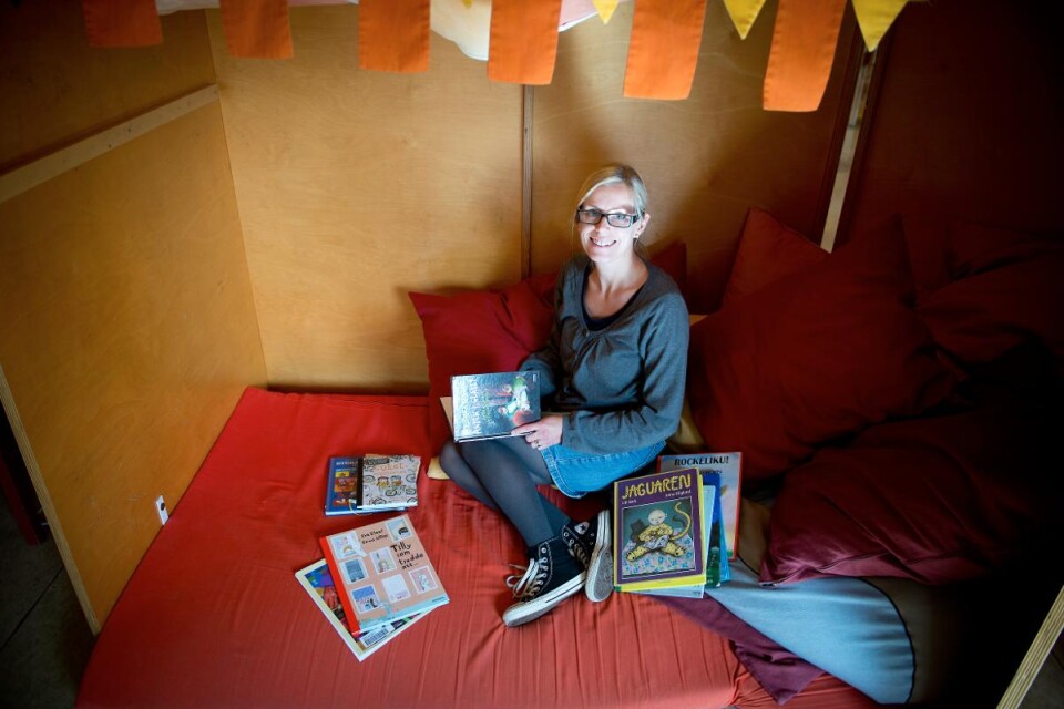 "Jag har alltid läst mycket", säger Jessica Krohn, Sölvesborgs nya bibliotekarie med ansvar för barn- och ungdomslitteratur. Foto: Bo Åkesson