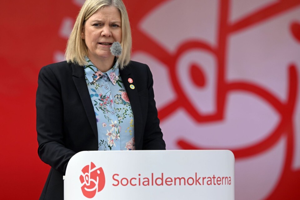 Statsminister Magdalena Andersson (S) lovade på första maj att göra pandemins tillfälliga höjning av a-kassan permanent.