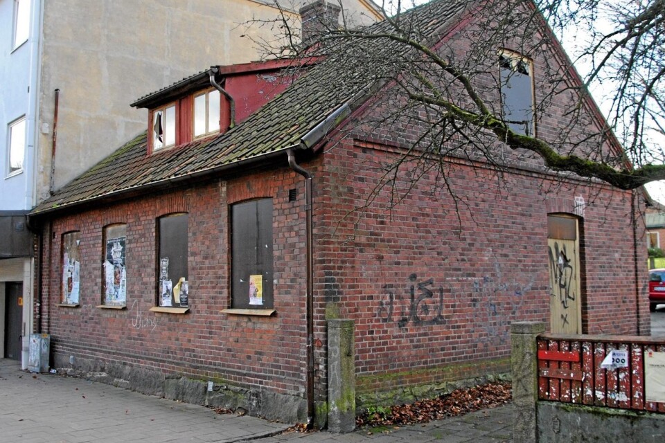 Perrong 23-huset på Tingshusgatan har nu stått övergivet i ett par år och härjats av vandaler.Foto: Carl-Johan Bauler/arkiv