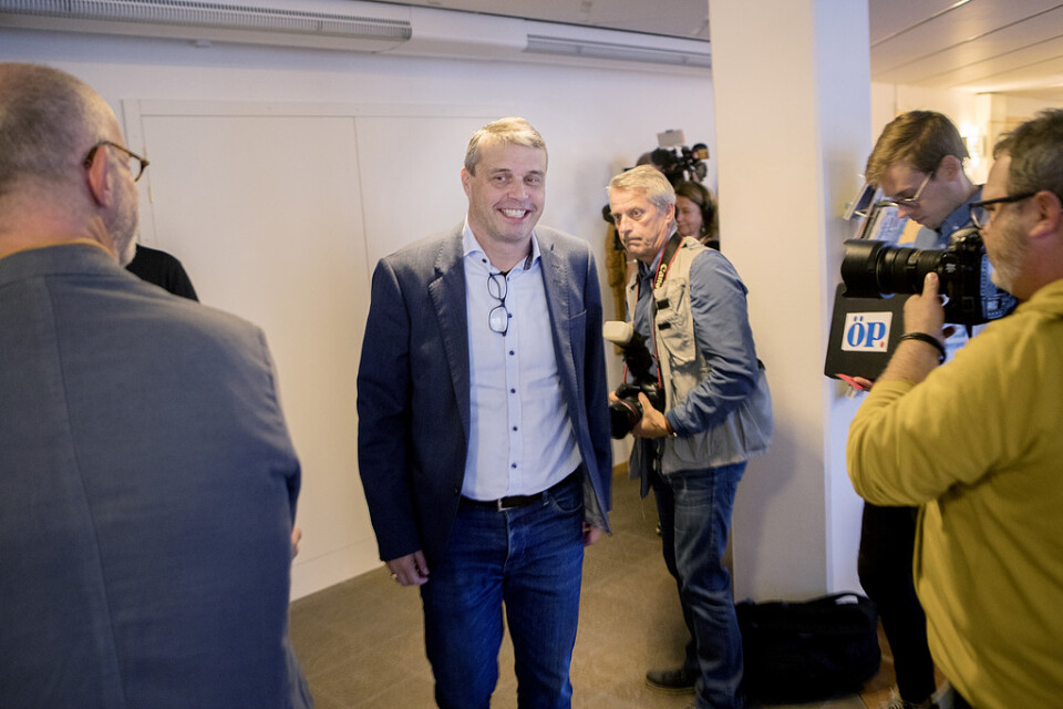 Östersunds FK:s tidigare ordförande Daniel Kindberg, misstänkt för grov ekonomisk brottslighet, anländer till Ångermanlands tingsrätt i Härnösand.