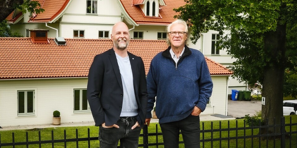 Mattias Bengtsson, Bengt Bogren och det renoverade Tingshuset i Ulricehamn. Sverigedemokraterna vill utgå från det som finns för att bygga Ulricehamn framåt.