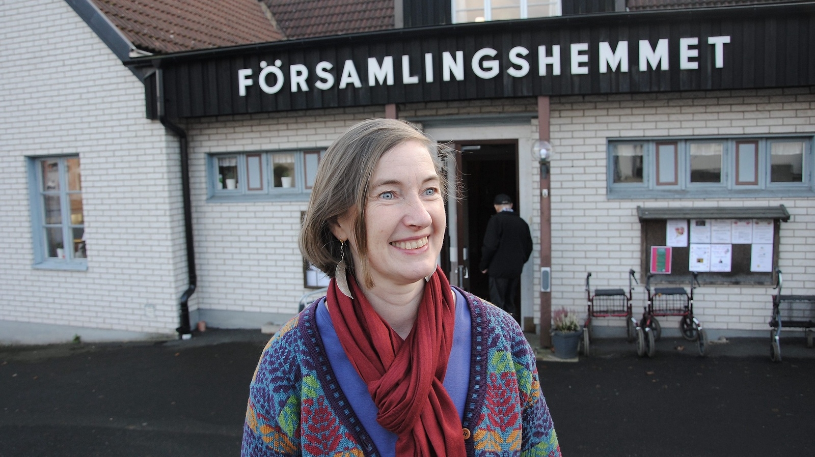 Lydia Svensson vid församlingshemmet i Glimåkra. FOTO: PETER PAULSSON