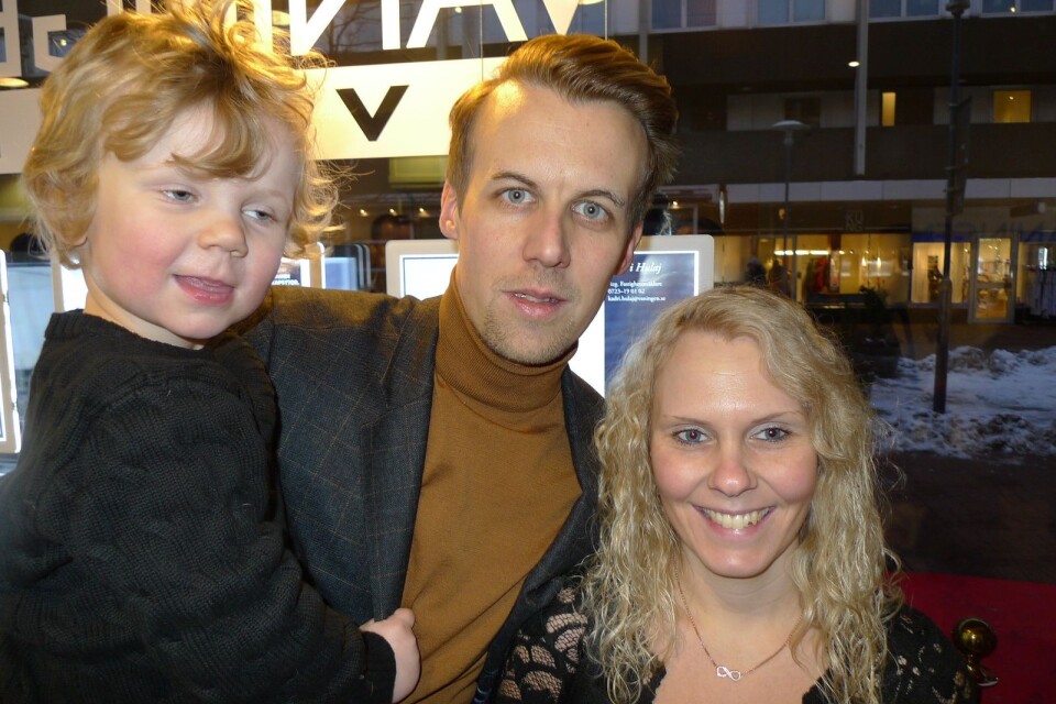 Advisorys Kristoffer Dahl med familjen, sonen Vincent och Anna Håkansson.