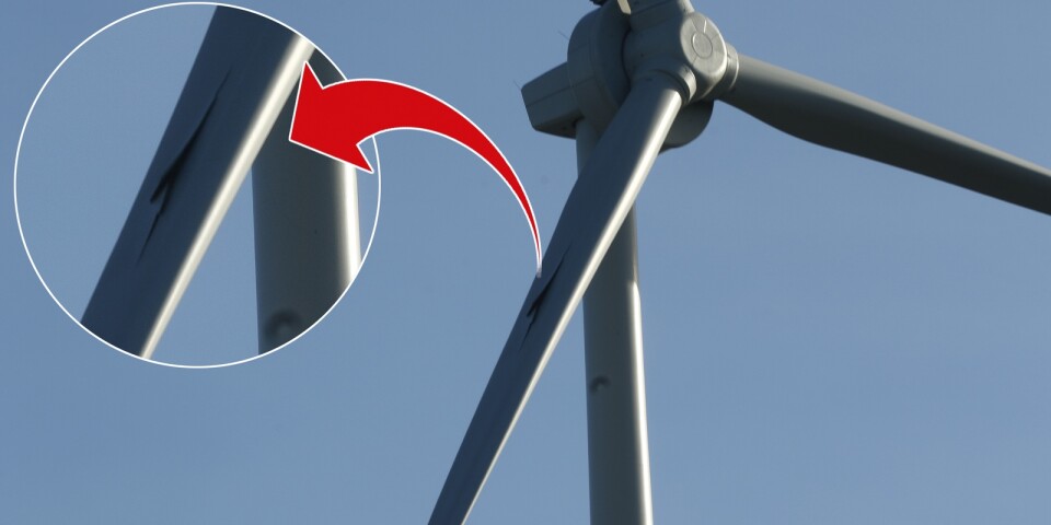 Ett trasigt rotorblad på vindkraftverket innebär att det nu står stilla.