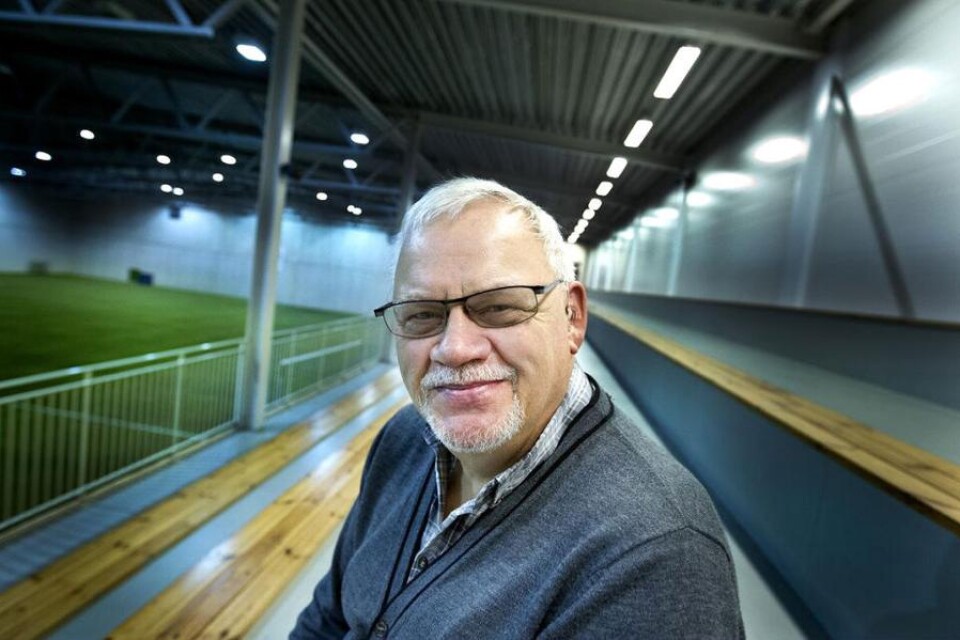Tommy Johansson är mest nöjd med hur han har utvecklat lägerverksamheten i fotbollshallen under sina år som ordförande i föreningen.