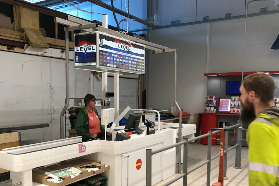 Gun Åkesson har jobbat på Coop Degeberga sedan 2010. Nu arbetar hon i en nybyggd butik som dock inte är helt klar ännu.