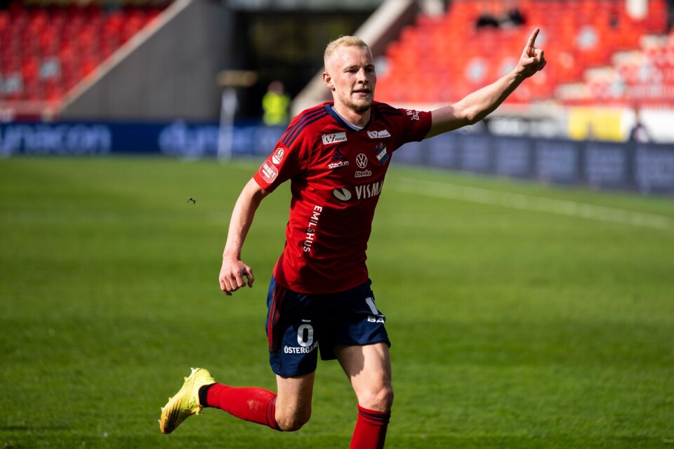 Adam Bergmark Wiberg blev tvåmålsskytt i Östers segermatch mot Utsiktens BK.