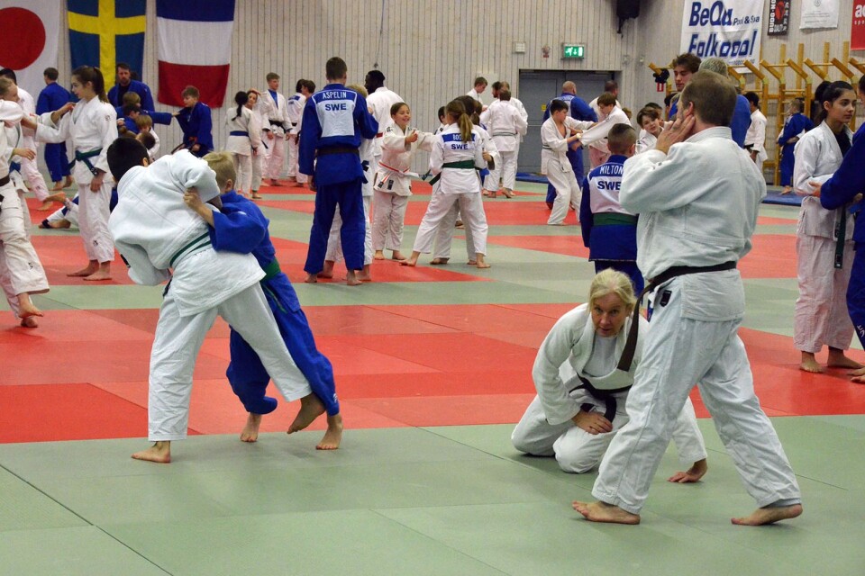 150 judokas i alla åldrar samlades i Skurups Sparbanks Arena i helgen.