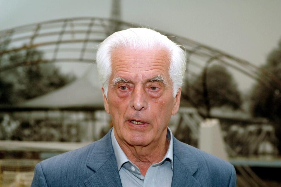 Den tyske arkitekten Frei Otto har postumt tilldelats 2015 års Pritzker-pris, ett av arkitekturens mest prestigefyllda internationella priser, skriver BBC. Otto fick veta att han skulle få utmärkelsen i januari, men avled 9 mars, 89 år gammal. Enligt pr