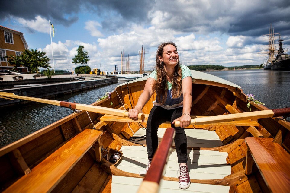 Malin Mäkinen har byggt en egen båt på Litorina Folkhögskolas båtbyggarprogram. Det har tagit henne två år och nu är den sjösatt.