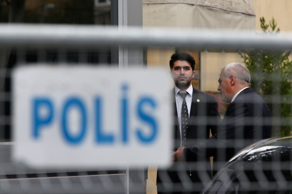 Säkerhetsvakter utanför Saudiarabiens konsulat i Istanbul.