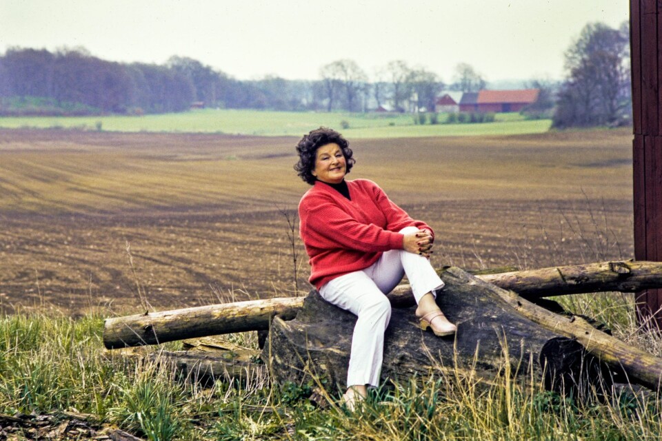 Operasångerskan Birgit Nilsson framhöll gärna sitt ursprung som bonddotter från Västra Karup i Skåne. I år skulle hon ha fyllt 100 år, vilket firas med jubileumskonserter och flera praktverk om sångerskan.