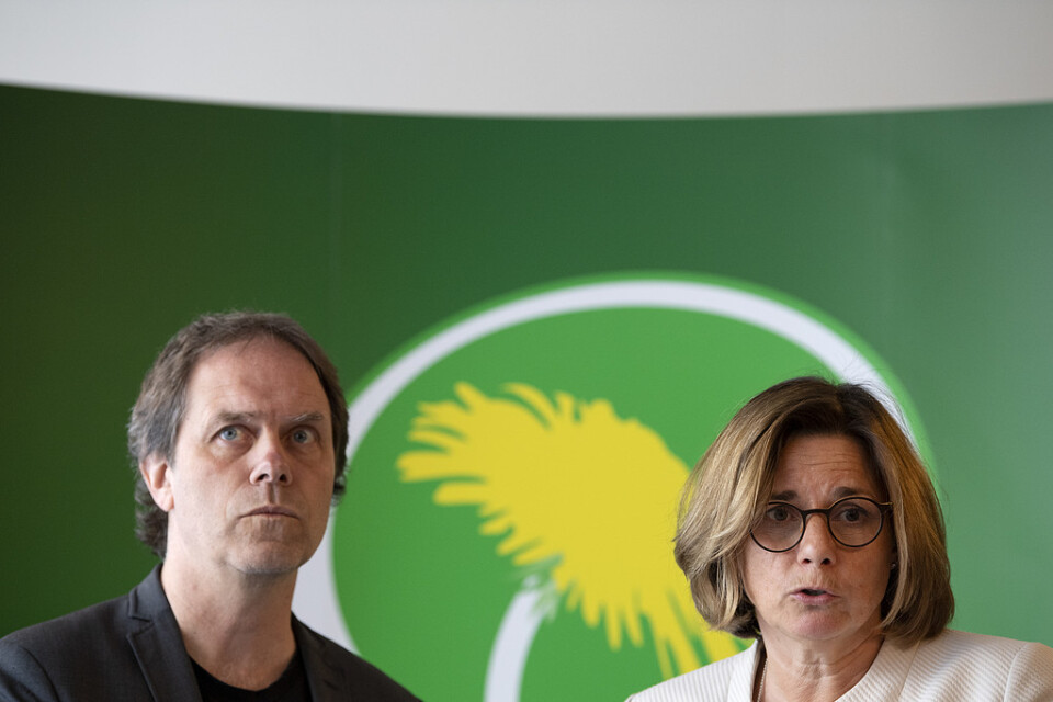 Miljöpartiets kandidat till EU-parlamentet Pär Holmgren och språkrör Isabella Lövin presenterar nya förslag inför EU-valet.