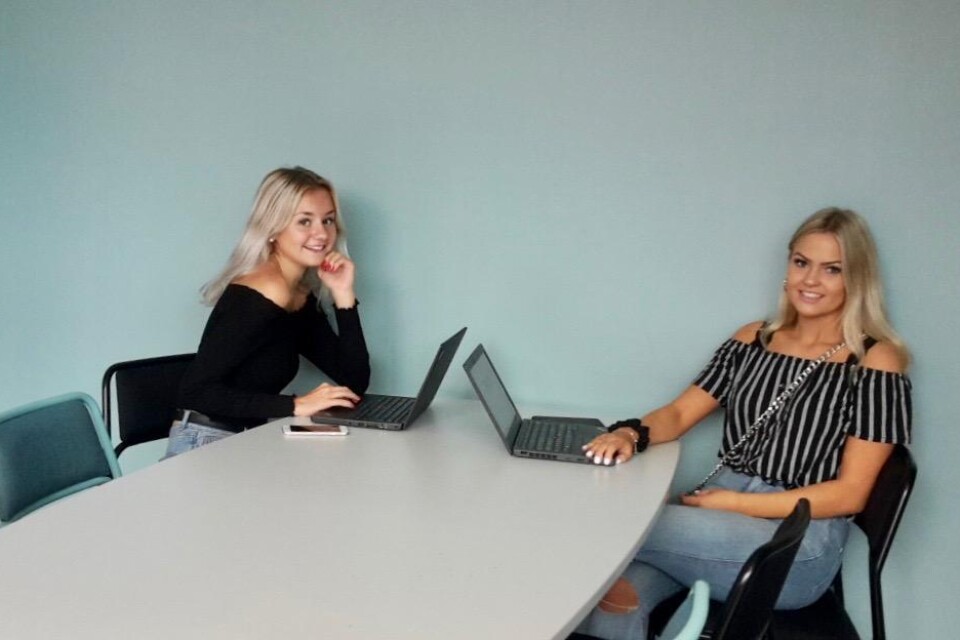 ”Bra studiemiljö med mindre rum”, menar Alice Kaltin, Växjö, och Maja Astevall, Emmaboda, som läser ekonomprogrammet, inriktning ekonomi.
