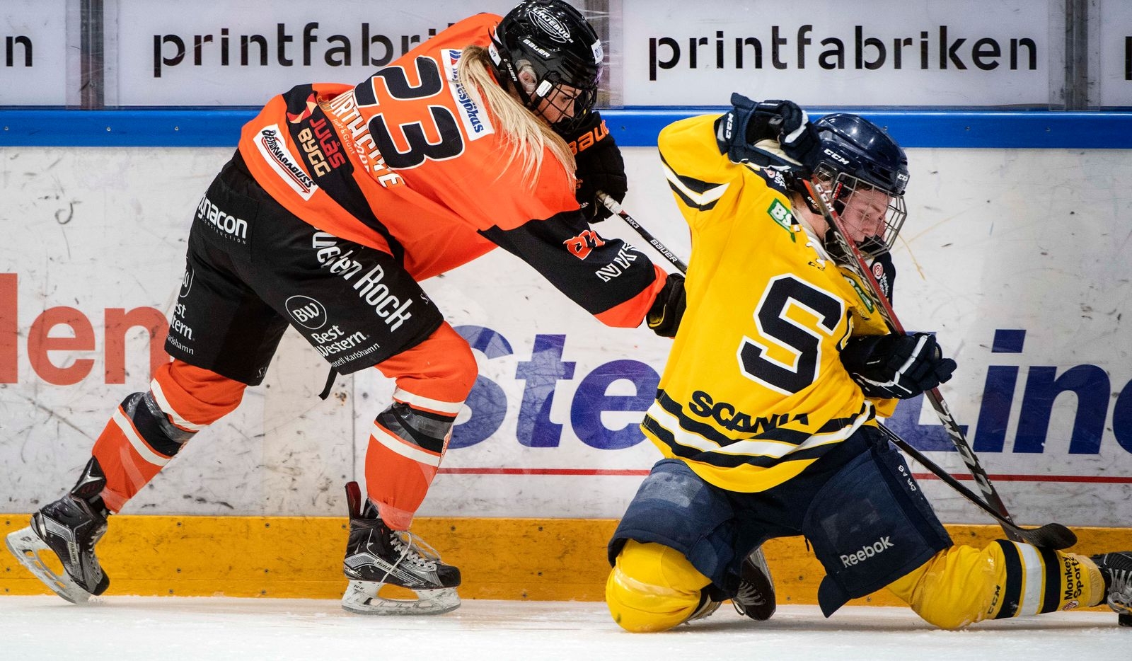 KHK–Södertälje  ISHOCKEY, förkval till SDHL, match 2 i bäst av 3.