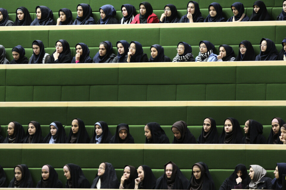 Kvinnliga elever i Iran. Arkivbild.