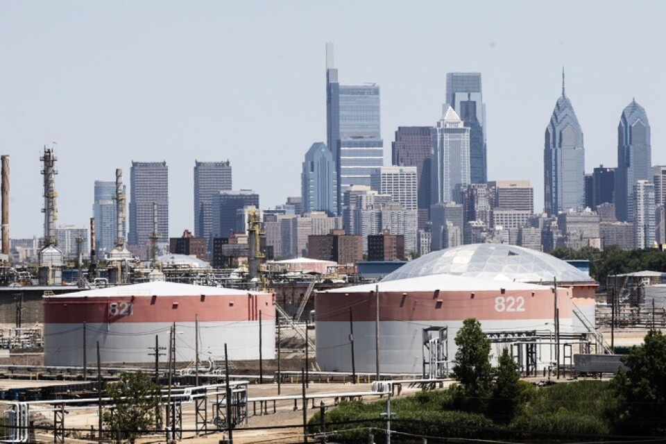 Ett oljeraffinaderi i Philadelphia, USA. Arkivbild.