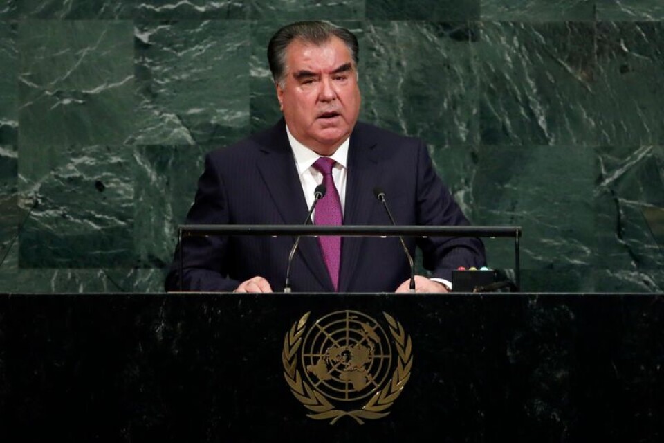 Arkivbild. Tadzjikistans statschef Emomali Rachmon är skägglös.