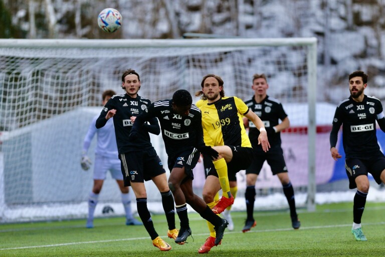 Oskarshamns AIK föll igenom i andra halvlek