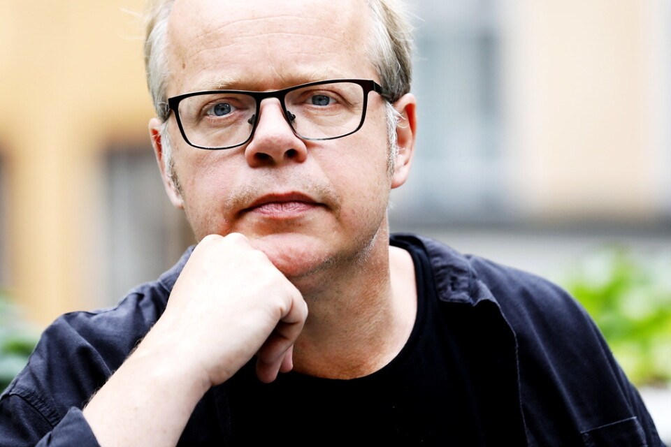 Magnus Västerbro får pris från Samfundet De Nio. Arkivbild.
