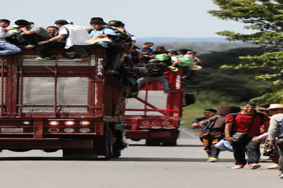 Migranter från Centralamerika som korsar Mexiko i hopp om att ta sig till USA. Arkivbild