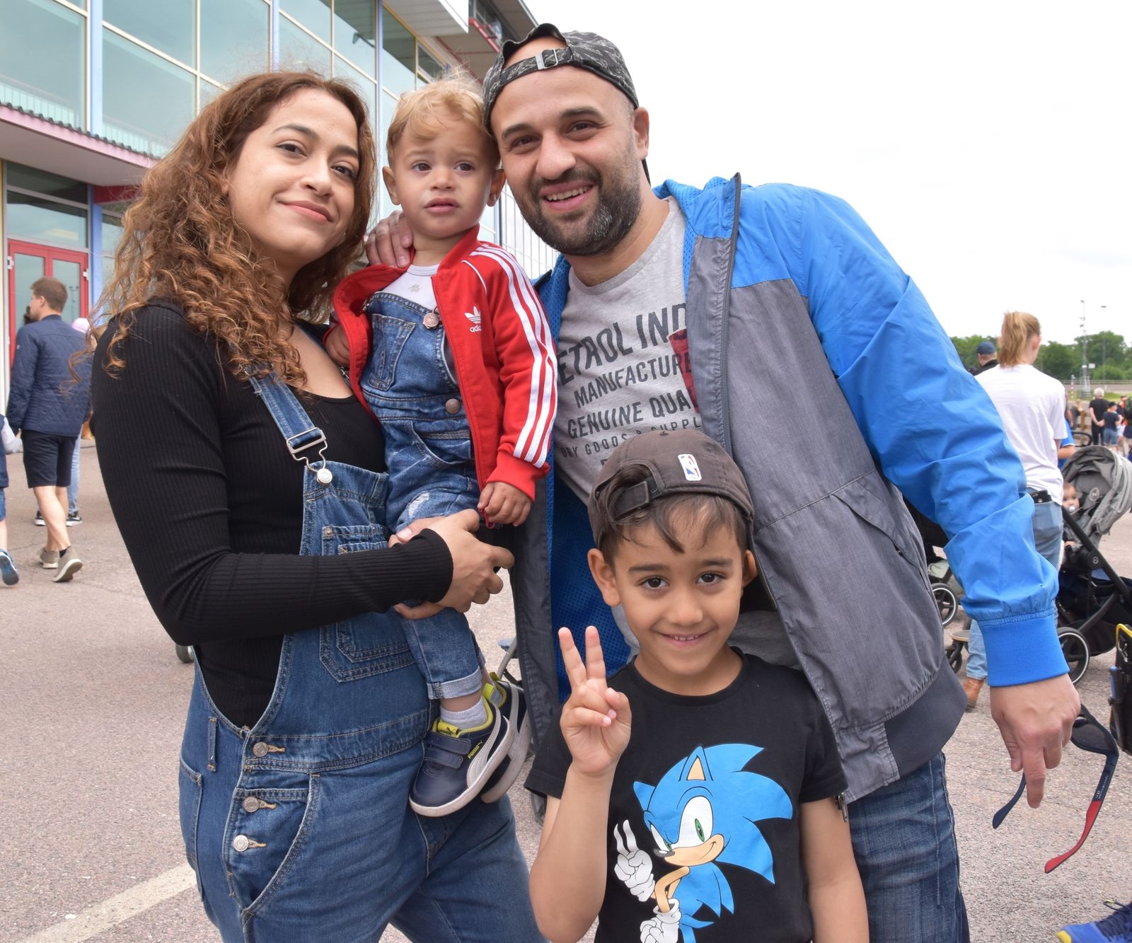 Shirin och Alaa Al Sawah med barnen Leo och Sizar.