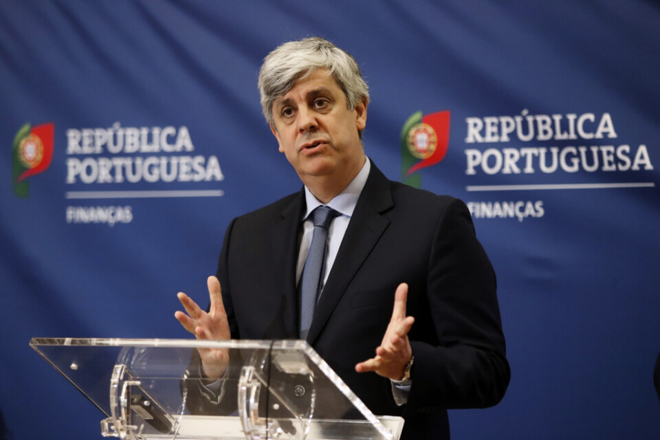 Portugals centralbankschef Mario Centeno vill att ECB ska gå försiktigare fram när det gäller framtida räntehöjningar. Arkivbild.