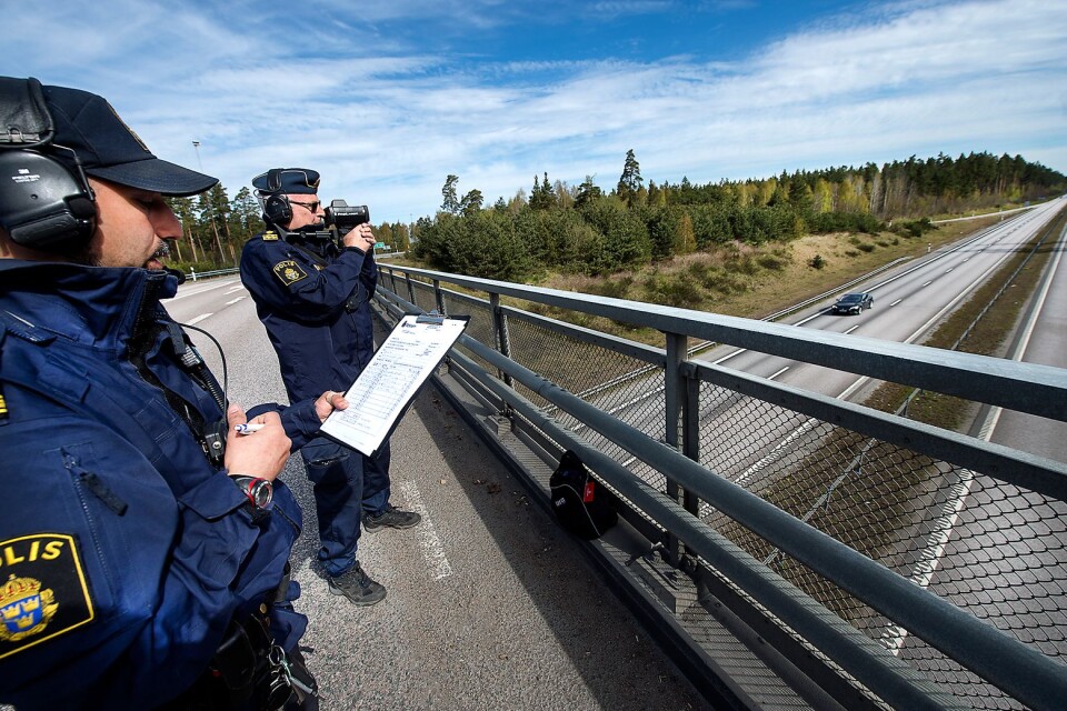 Hastighetskontroll på E22 vid bron mot Nymölla.
