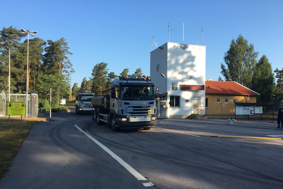 Klockan 07 00 lämnade de båda vattentankbilarna Blekinge för att bistå med understöd i brandsläckningen i Mora.