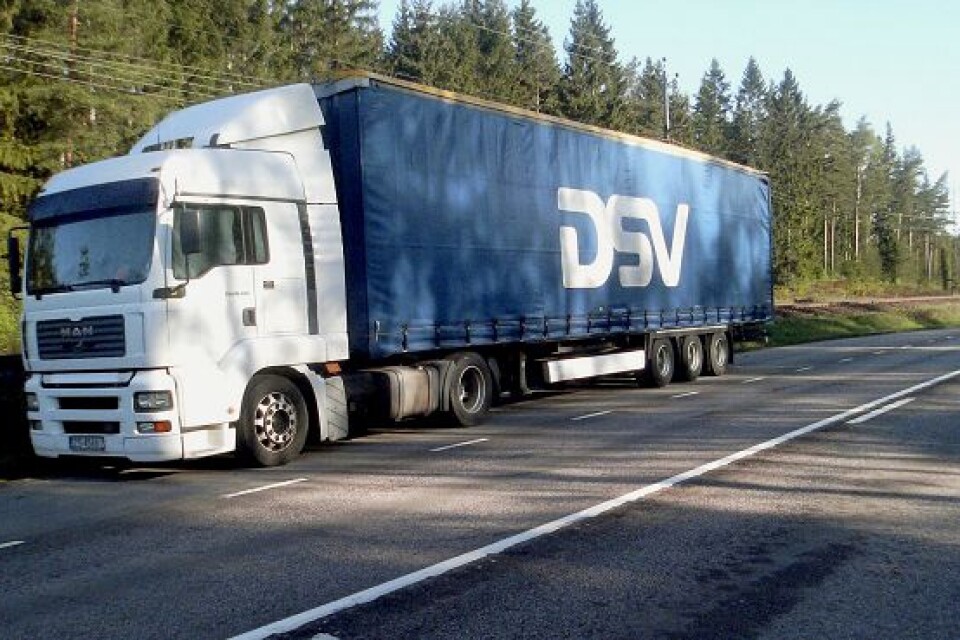 Den 38-årige lastbilschauffören var på väg från Sverige till Tjeckien med en last motorsågar. Nu sitter han häktad misstänkt för stöld och försök till stöld. Foto: Privat